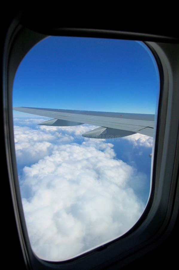 FlugzeugFenster stockbild. Bild von flugzeug, kostspielig