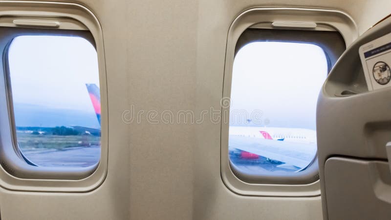 Flugzeugfenster-Fahrgastkabine