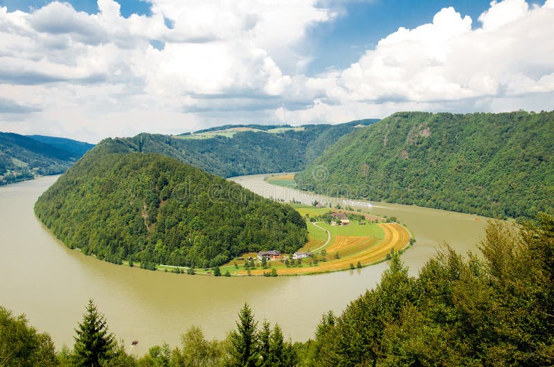 Fluss Donau, Österreich stockbild. Bild von beobachtung 49587187