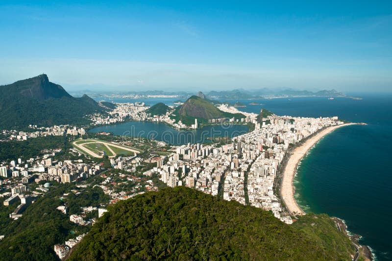Flyg- sikt av den Ipanema och Leblon stranden arkivfoto Flyg- sikt av den Ipanema och Leblon stranden arkivfoto