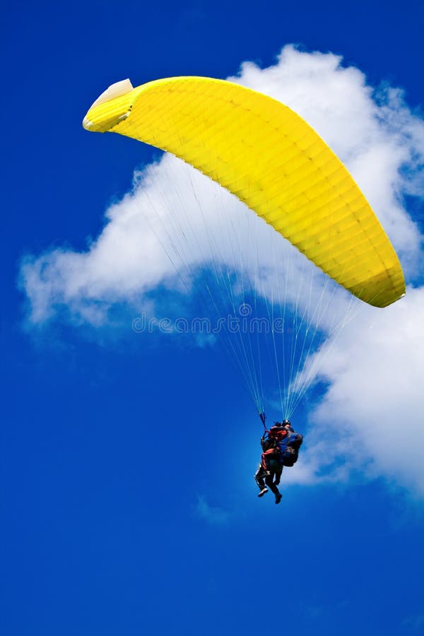 Flying with the paraglide