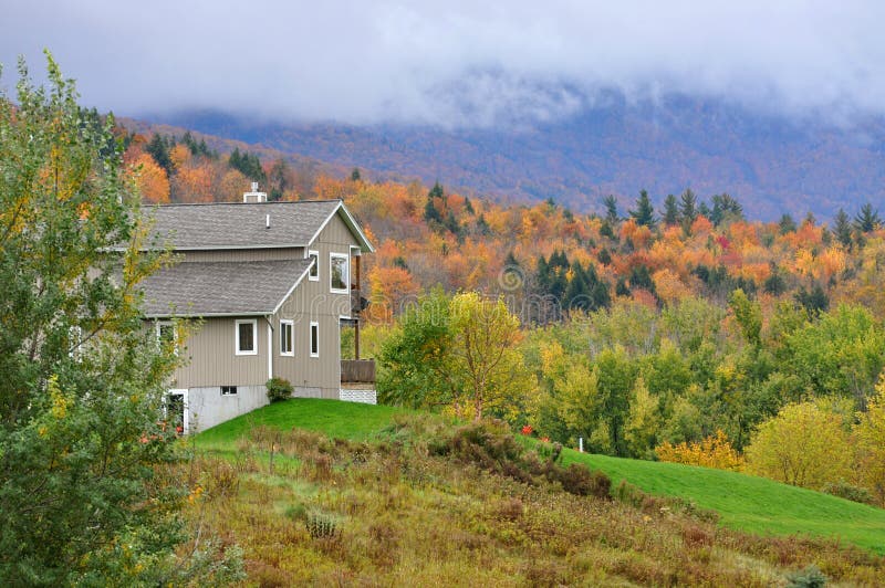 Fogliame di caduta del Vermont, supporto Mansfield, Vermont immagini stock libere da diritti Fogliame di caduta del Vermont, supporto Mansfield, Vermont immagini stock libere da diritti
