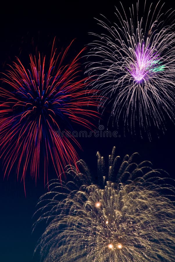 Fogos-de-artifício imagens de stock royalty free Fogos-de-artifício imagens de stock royalty free