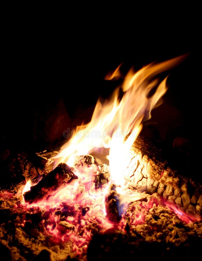 Fogueira Aquece o Acampamento fotografia de stock