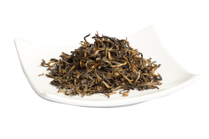 Folhas de chá secadas frouxas do chá preto, isoladas
