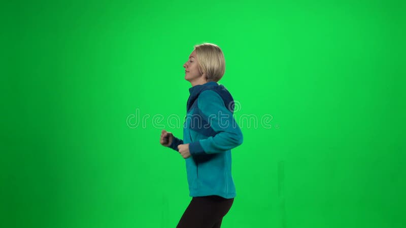 Fonctionnement de jeune femme? cran vert clips vidéos