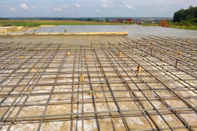 Fond abstrait d'armature de fer prêt pour l'armature concreting en métal en plan rapproché armées de structures photographie stock Fond abstrait d'armature de fer prêt pour l'armature concreting en métal en plan rapproché armées de structures photographie stock
