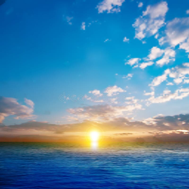 Fond abstrait de nature avec le coucher du soleil de mer illustration de vecteur Fond abstrait de nature avec le coucher du soleil de mer illustration de vecteur
