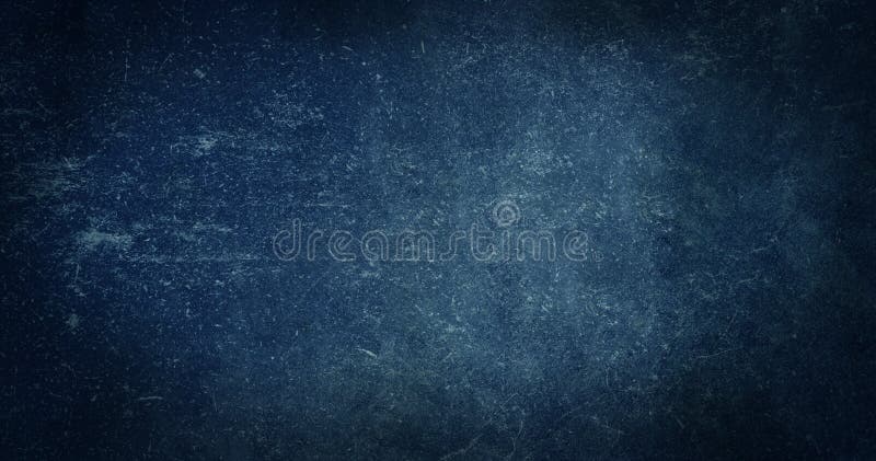 Fond albastru gri închis al texturii colorate în tablă neagră a școlii. fond de textură albastru-negru cu vidare. format lung royalty free stock images