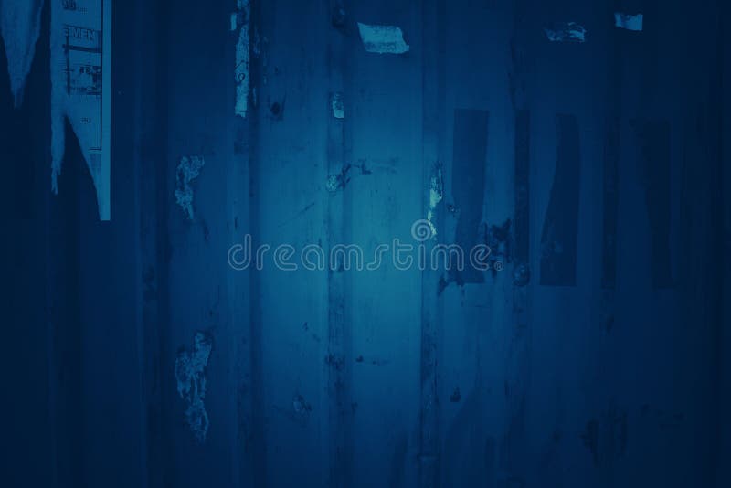 Fond bleu-foncé de ton avec de vieux modèles de zinc photo libre de droits Fond bleu-foncé de ton avec de vieux modèles de zinc photo libre de droits