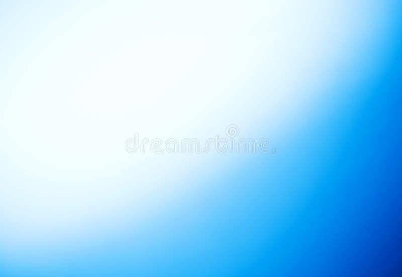 Fond brouillé bleu naturel avec une guirlande foncée photos libres de droits Fond brouillé bleu naturel avec une guirlande foncée photos libres de droits