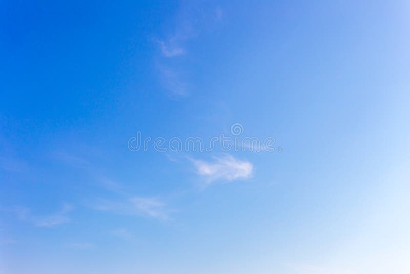 Fond de ciel bleu avec des nuages, ciel de fond image libre de droits Fond de ciel bleu avec des nuages, ciel de fond image libre de droits