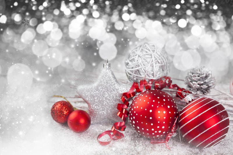 Fond de Noël avec les décorations rouges photographie stock libre de droits Fond de Noël avec les décorations rouges photographie stock libre de droits
