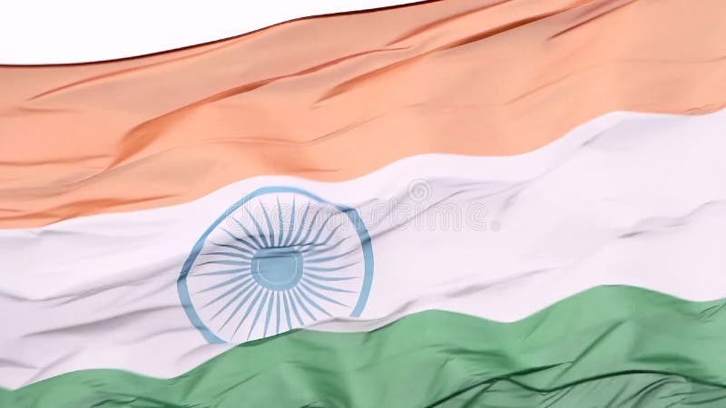 Fond du drapeau indien dans le vent. un véritable drapeau indien sur le ciel pour la fête de l'indépendance indienne banque de vidéos
