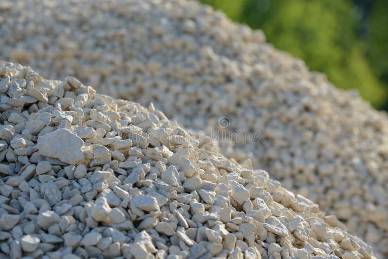 Fondo de Breakstone Grava del camino Textura de la grava Grava machacada Pilas de rocas de la piedra caliza Piedras de la rotura foto de archivo libre de regalías Fondo de Breakstone Grava del camino Textura de la grava Grava machacada Pilas de rocas de la piedra caliza Piedras de la rotura foto de archivo libre de regalías