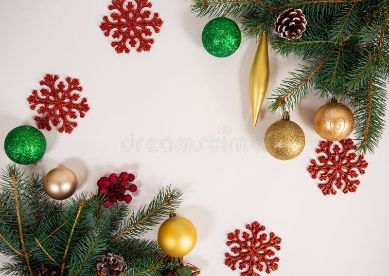 Fondo De La Navidad De 2021 Con árbol De Navidad Y Decoración De Fondo  Blanco Fondo De Escritorio De Navidad Navidad O Año Nuevo Foto de archivo -  Imagen de cartel, blanco: 198113986