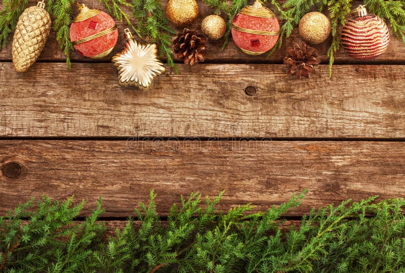 Fondo de la Navidad del vintage - la madera y el pino viejos ramifican foto de archivo Fondo de la Navidad del vintage - la madera y el pino viejos ramifican foto de archivo