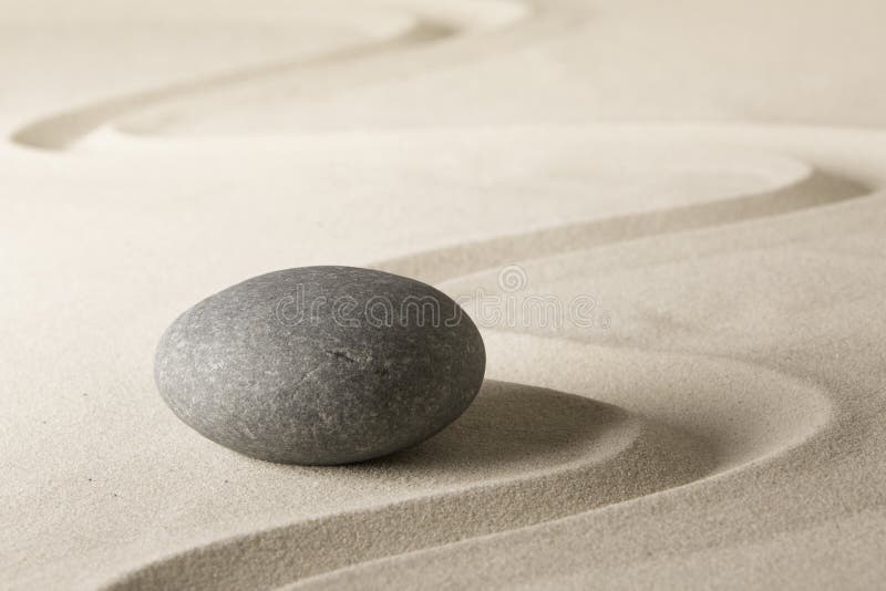 Fondo de la relajación de la salud del balneario con la arena y las piedras fotografía de archivo libre de regalías Fondo de la relajación de la salud del balneario con la arena y las piedras fotografía de archivo libre de regalías