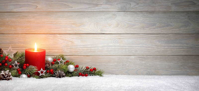 Fondo De Madera De La Navidad O Del Advenimiento Con Una Vela Foto de archivo - Imagen de marco, amarillento: 80851428 Fondo De Madera De La Navidad O Del Advenimiento Con Una Vela Foto de archivo - Imagen de marco, amarillento: 80851428