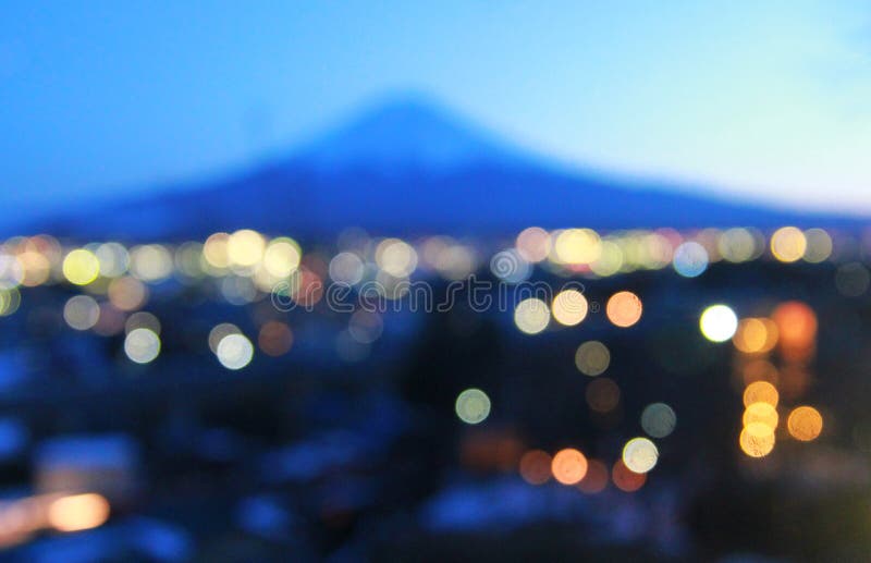 Fondo del bokeh della sfuocatura del monte Fuji, Giappone fotografia stock Fondo del bokeh della sfuocatura del monte Fuji, Giappone fotografia stock