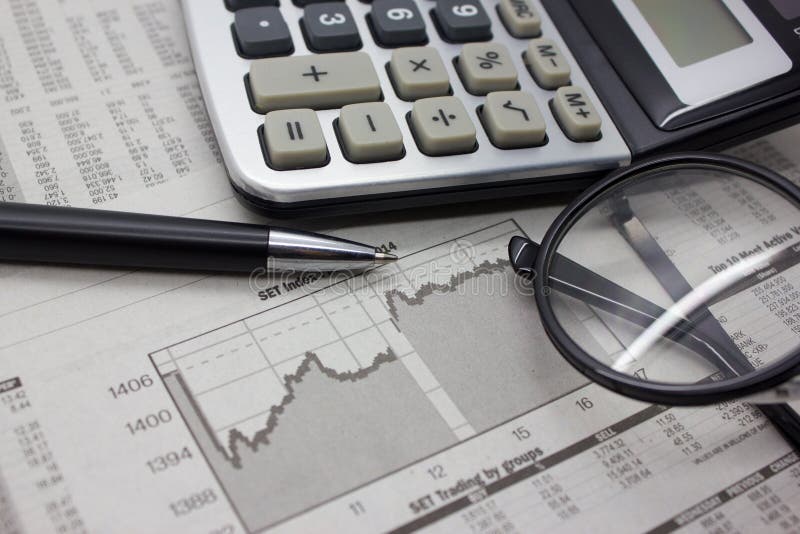 Fondo del negocio con la calculadora y la pluma imágenes de archivo libres de regalías Fondo del negocio con la calculadora y la pluma imágenes de archivo libres de regalías