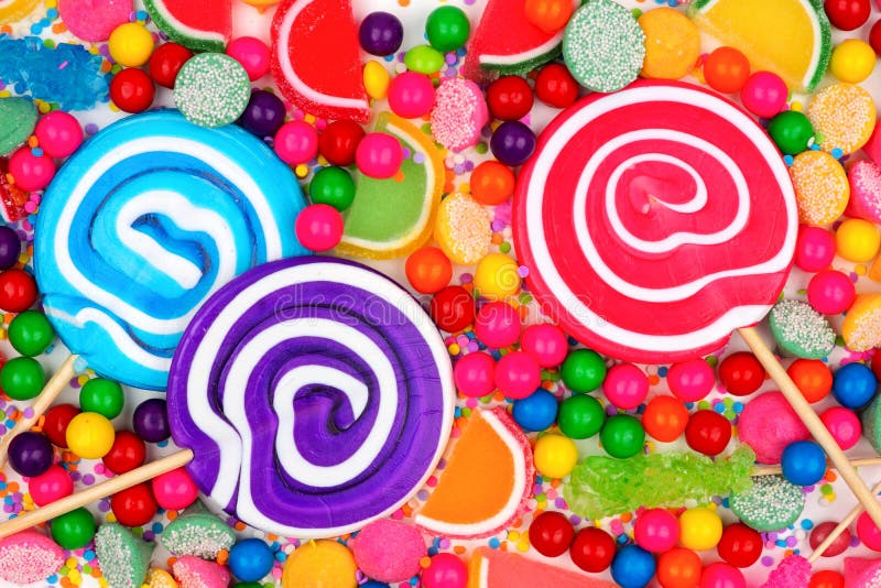 Sfondo di caramelle assortite e colorate immagine stock