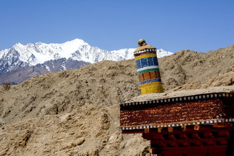 Fondo tibetano de la gama de Himalaya del paisaje del rezo, Leh-Ladakh, J fotografía de archivo Fondo tibetano de la gama de Himalaya del paisaje del rezo, Leh-Ladakh, J fotografía de archivo