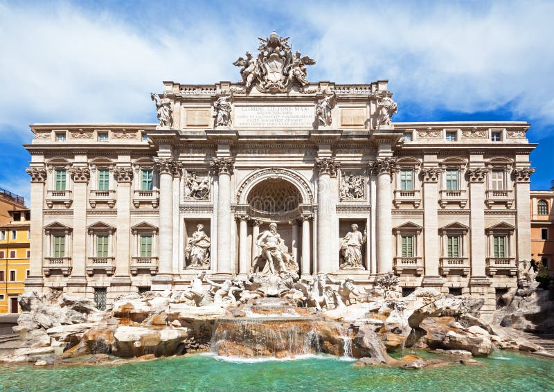 Fontaine célèbre de TREVI images libres de droits Fontaine célèbre de TREVI images libres de droits