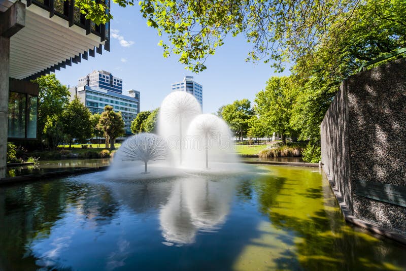 Fontaine de Christchurch Nouvelle Zélande Ferrier photographie stock libre de droits Fontaine de Christchurch Nouvelle Zélande Ferrier photographie stock libre de droits