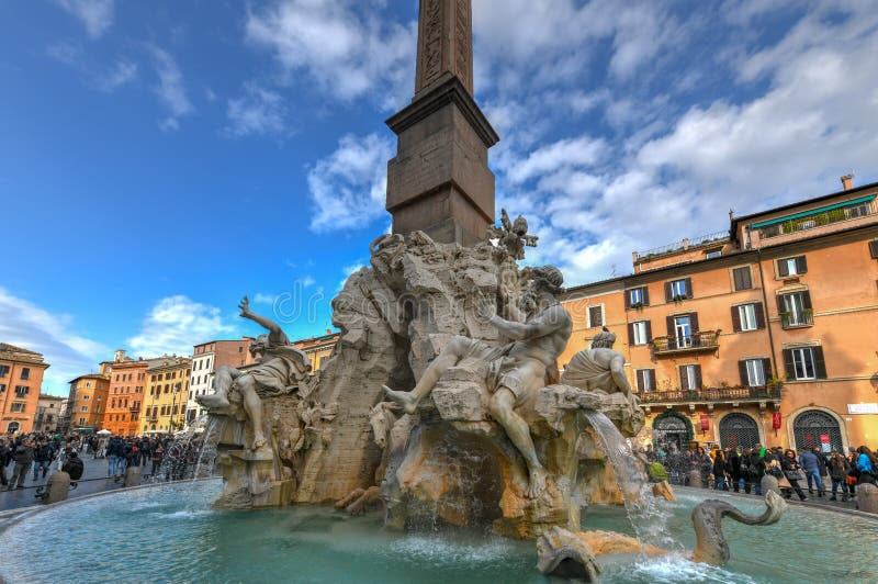 Fontaine de quatre rivières Piazza Navona - à Rome, Italie photo stock Fontaine de quatre rivières Piazza Navona - à Rome, Italie photo stock