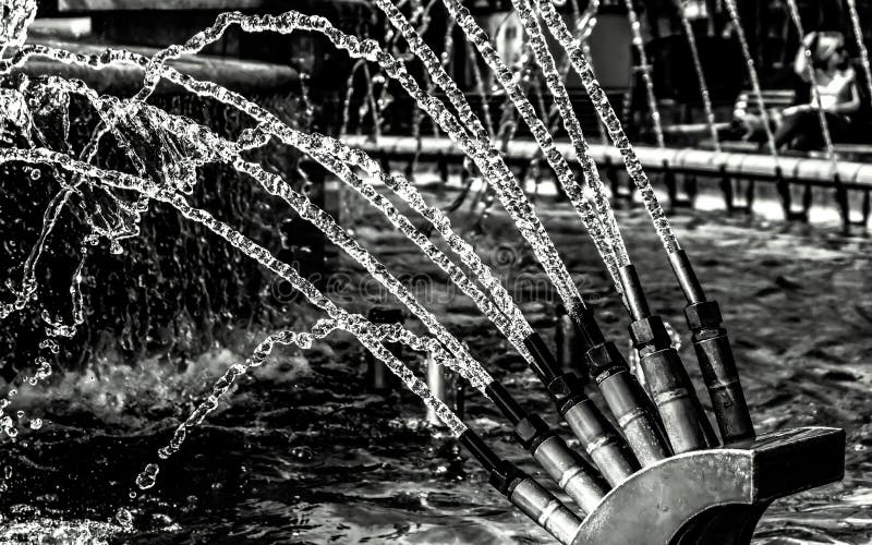 Fontana in bianco e nero immagini stock Fontana in bianco e nero immagini stock