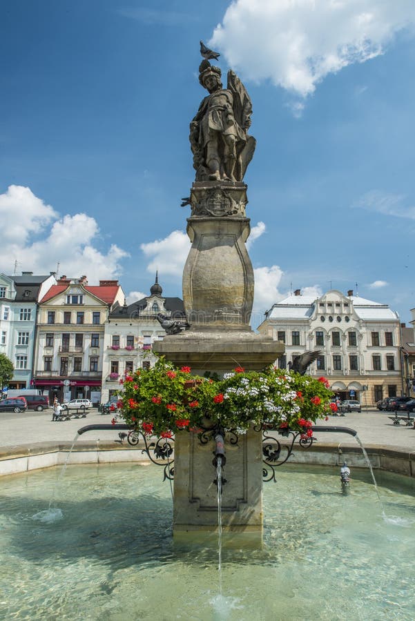Fontana in Cieszyn, Polonia fotografia stock libera da diritti Fontana in Cieszyn, Polonia fotografia stock libera da diritti