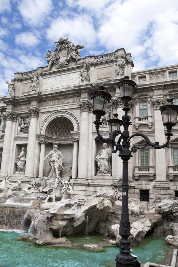 Fontana di Trevi Roma - in Italia Fontana di Trevi immagini stock Fontana di Trevi Roma - in Italia Fontana di Trevi immagini stock
