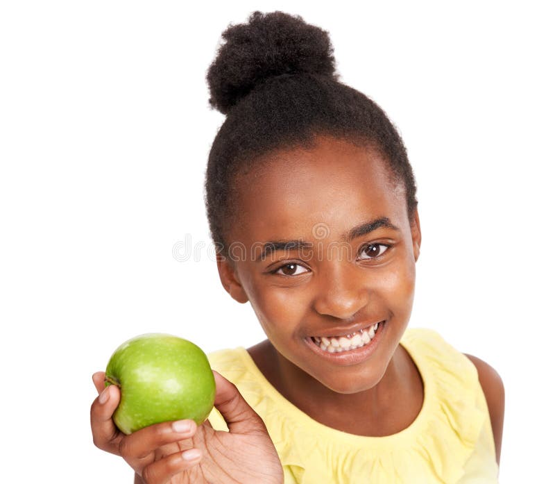 Sănătatea alimentară și portretul fetelor și al mărul în studioul pentru bunăstare și alimentație. zâmbiți cu grijă și vitamina c royalty free stock image