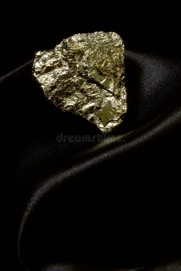 Fools Gold, Pyrite, in Quartz Stock Image Image of nugget, mineral 35777255