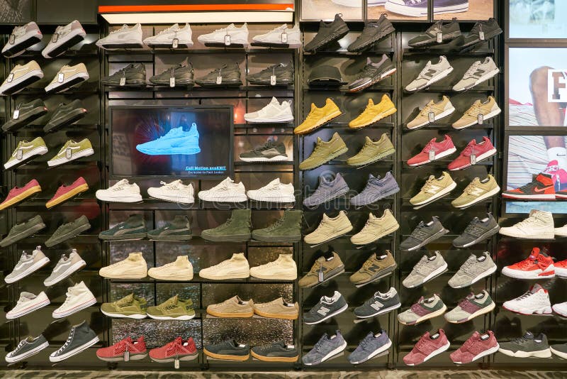 foot locker shoe store italy photos free royalty free stock photos from dreamstime