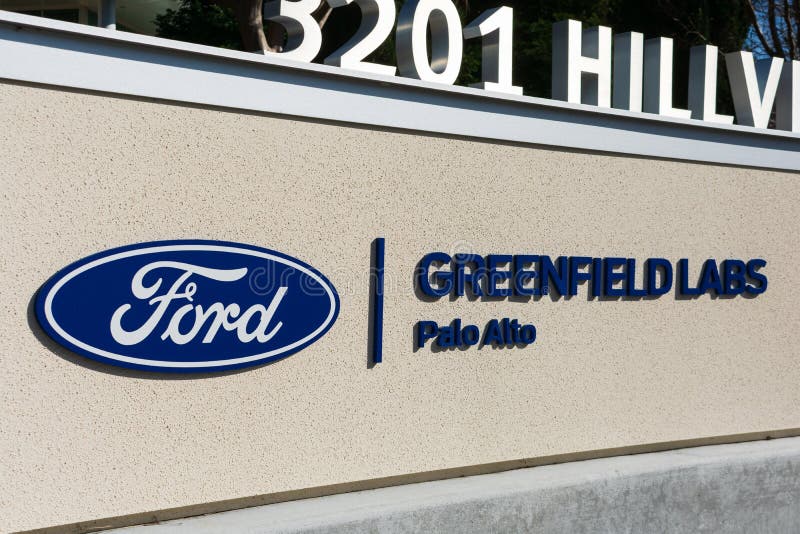  Signo de Ford Greenfield Labs en el campus del Instituto de Investigación de Ford Motor Company en Silicon Valley Imagen editorial