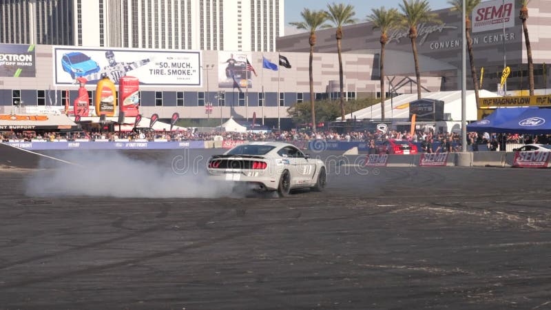 Ford Mustang Shelby GT350 Spinning Burnouts Stock Video - Video of