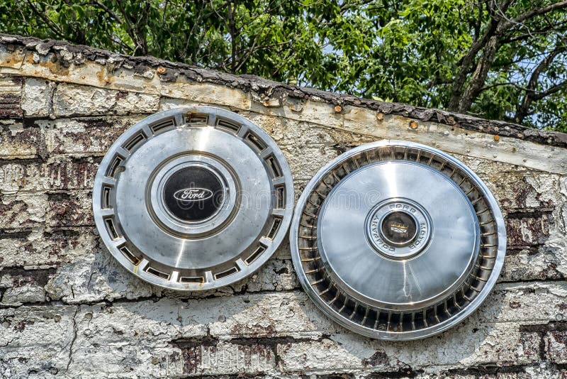 Ford stary hubcap obraz royalty free Ford stary hubcap obraz royalty free