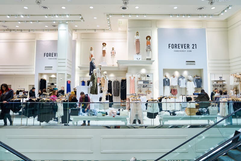 Forever 21 Indoor Store in Times Square, Manhattan, New York City Editorial  Photo - Image of forever, famous: 194804136