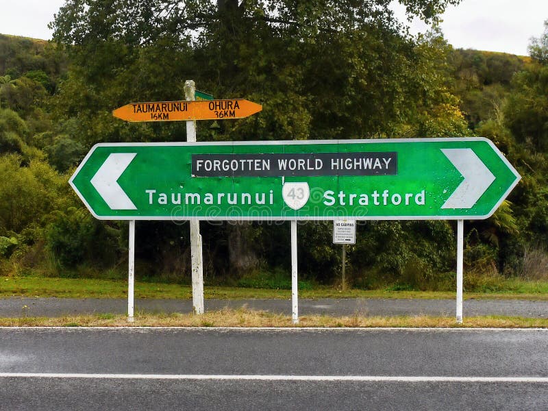 Forgotten World Highway, New Zealand royalty free stock photo Forgotten World Highway, New Zealand royalty free stock photo