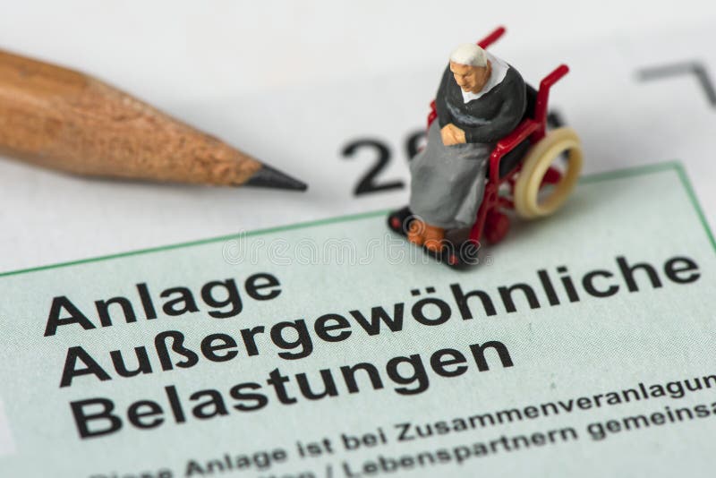 form-for-the-tax-return-to-the-german-tax-office-editorial-photography