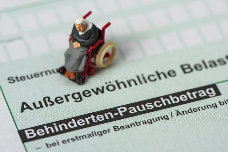 form-for-the-tax-return-to-the-german-tax-office-editorial-photography