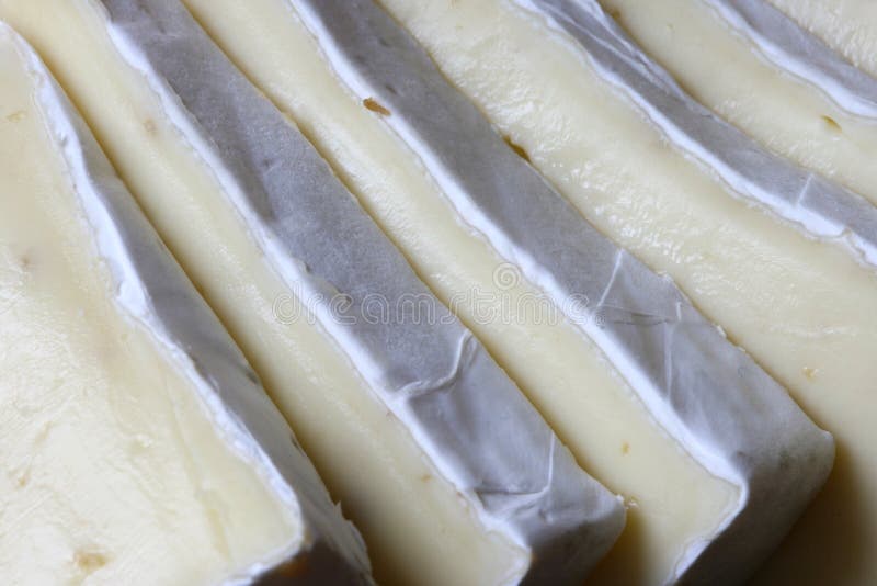 Formaggio a strisce. Particolare di formaggio bianco a strisce per la prima colazione