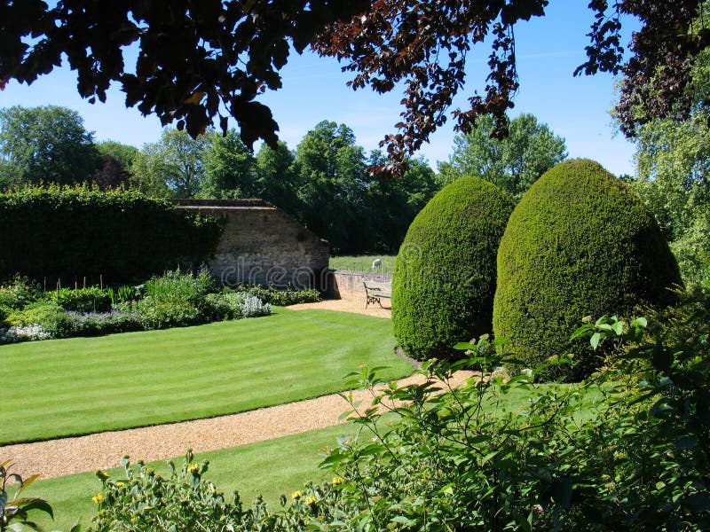 Formaler Garten stockfoto. Bild von rasen, england