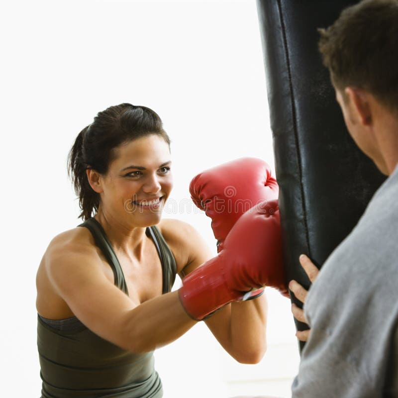 Formation de forme physique de femme image stock Formation de forme physique de femme image stock