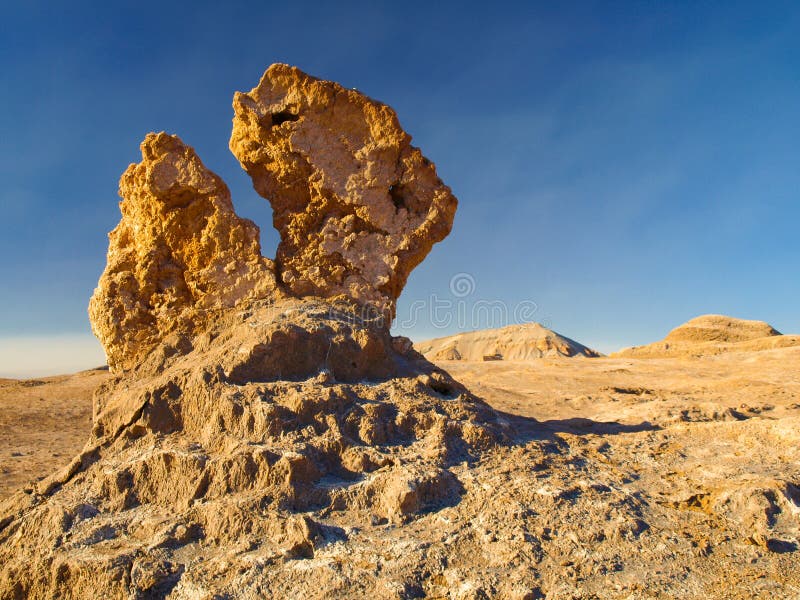Formação de rocha estranha no vale da lua de Atacama imagens de stock Formação de rocha estranha no vale da lua de Atacama imagens de stock