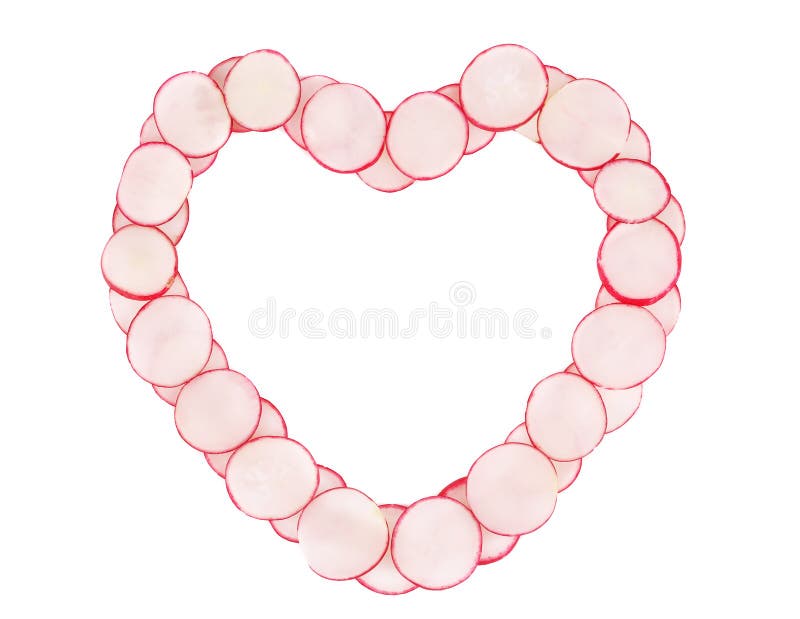 Forme de coeur faite de tranches de radis images stock Forme de coeur faite de tranches de radis images stock