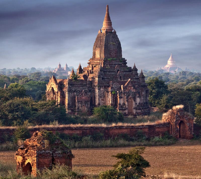 forntida bagan myanmar pagoda royaltyfri foto forntida bagan myanmar pagoda royaltyfri foto