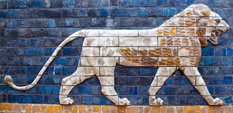 Forntida detalj av den Babylonian Ishtar toren fotografering för bildbyråer Forntida detalj av den Babylonian Ishtar toren fotografering för bildbyråer